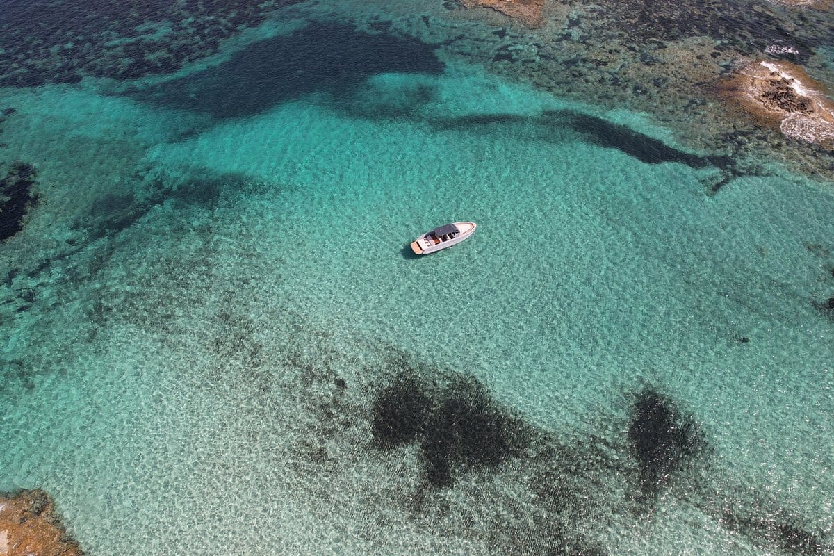 Luxury Yachts Charter
